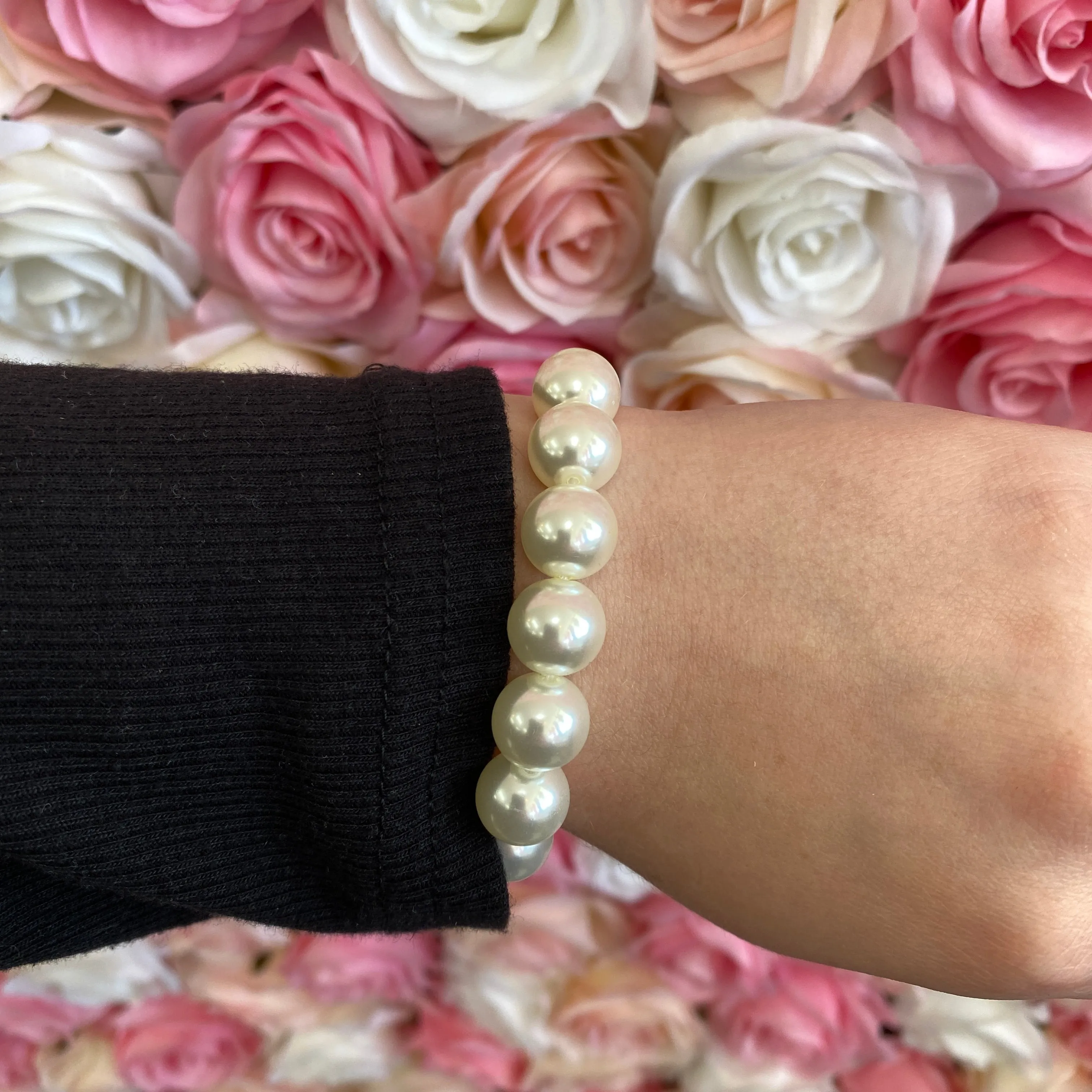 BEAD BOLD PEARL TOGGLE BRACELET